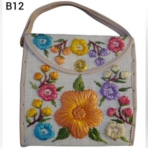 Vintage Purse Wood & Raffia Floral Made in Philippines Gold Tone Clasp 1…